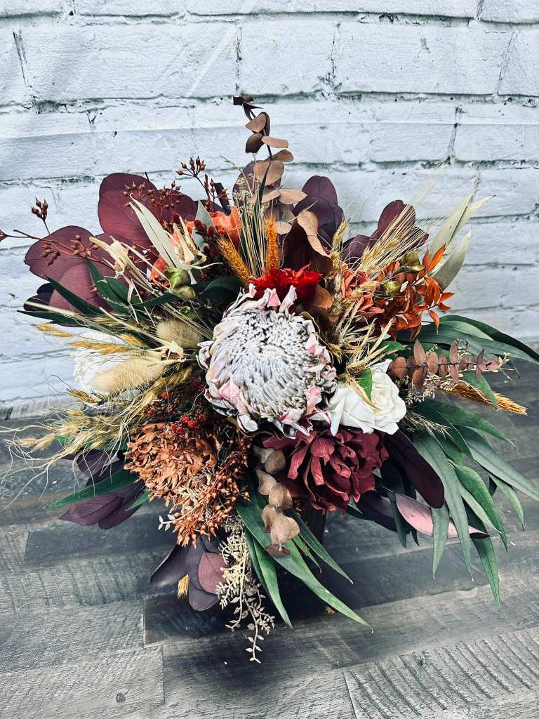 Sola wooden flowers arranged in an elegant and sustainable display