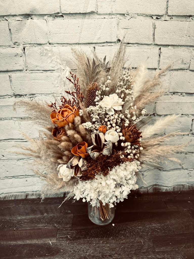 Elegant sola wooden flowers arrangement