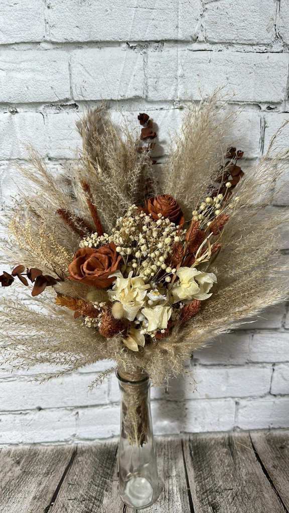Elegant sola wooden flowers arrangement